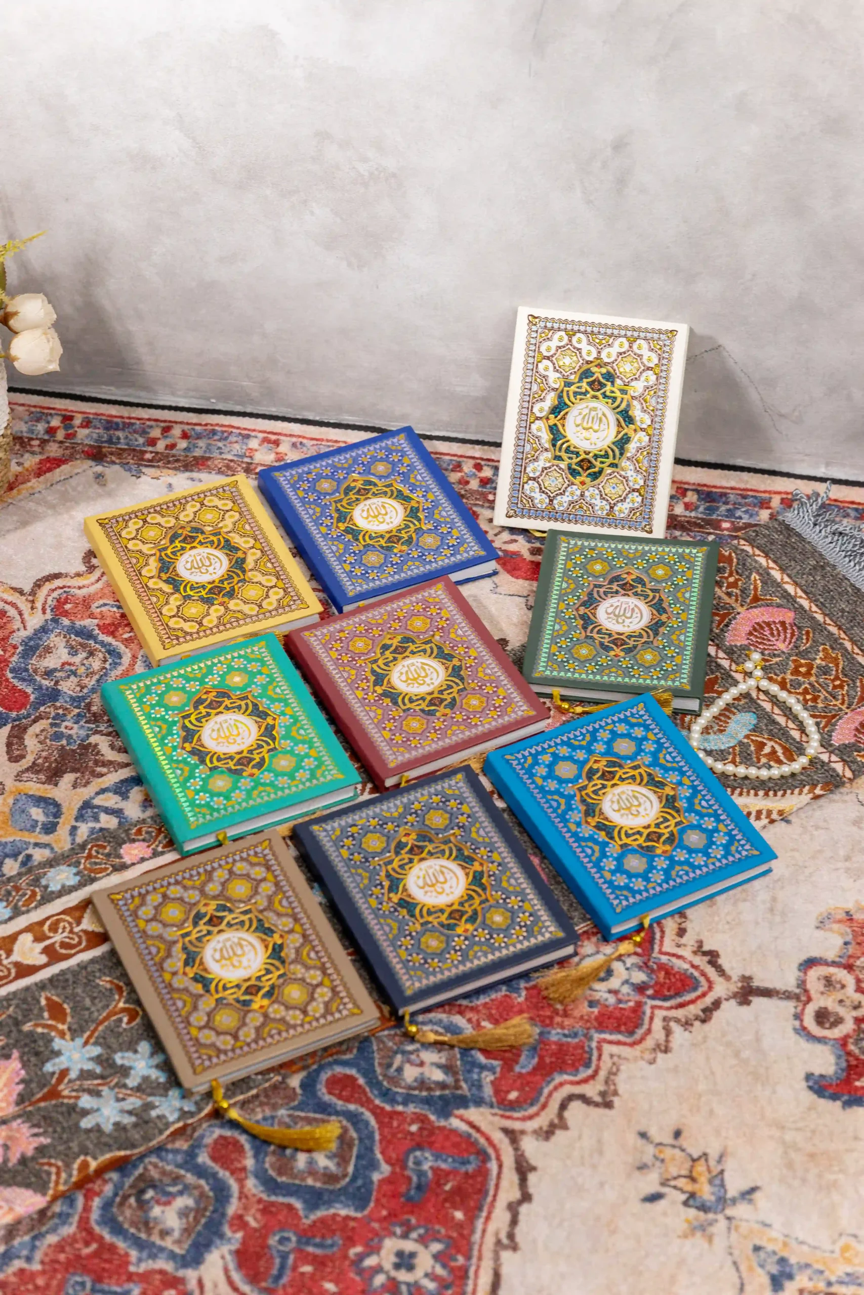 Hardcover - Manis 09